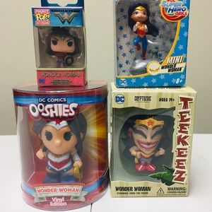 Lot of 4 assorted Wonder Woman Collectibles